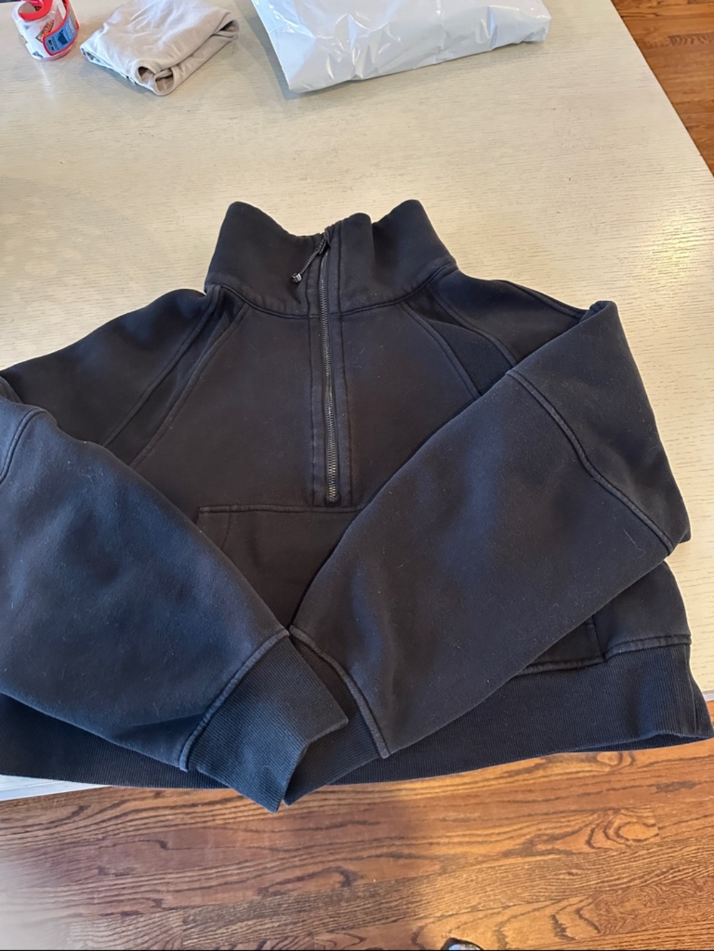 Women’s cropped scuba sweatshirt
